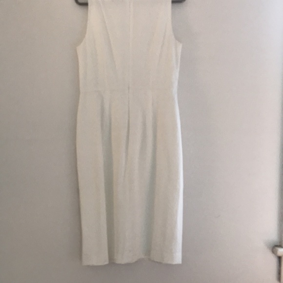 Ann Taylor - Picture 3 of 6